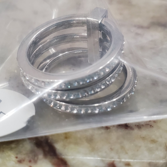 Nexus Stack Ring size 7 - Picture 4 of 5